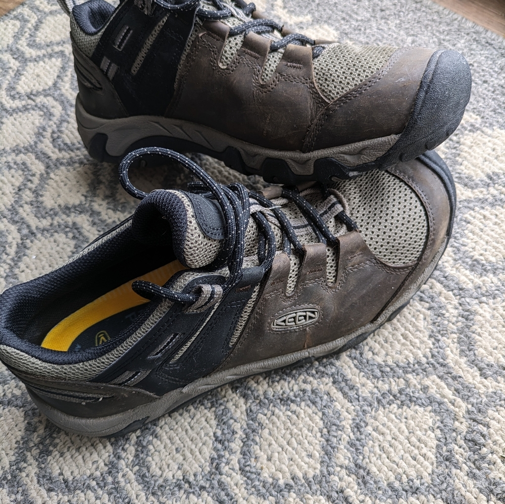 Keen men's steen vent size 10.5